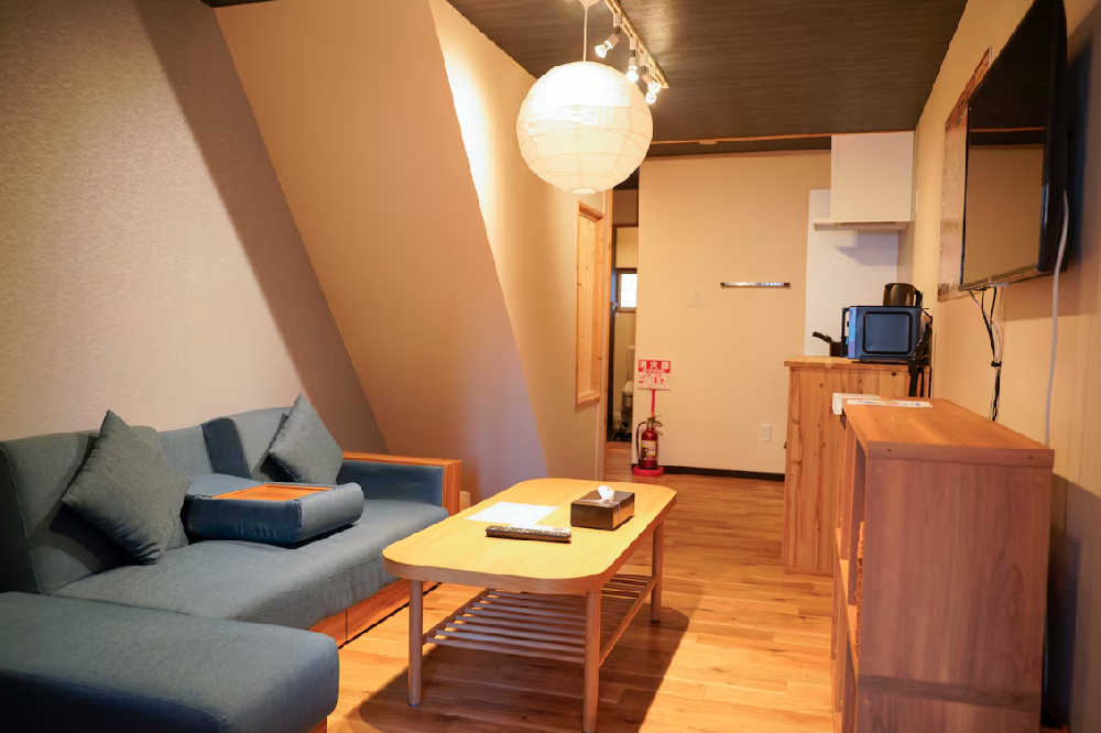 自社運営民宿「巡」